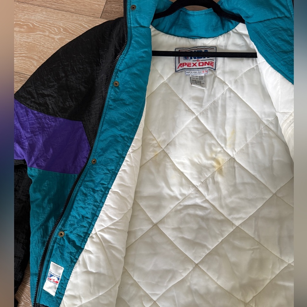 *SOLD* Men’s Vintage NBA By Apex One Charlotte Hornets Full Zip Jacket Size XL - Picture 9 of 11